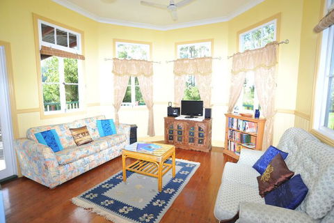 Avalon Noosa Farm Cottages - Grafton Accommodation 7