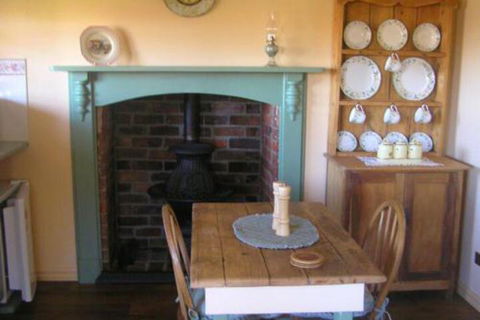 Valleyfield Cottage - Grafton Accommodation 5