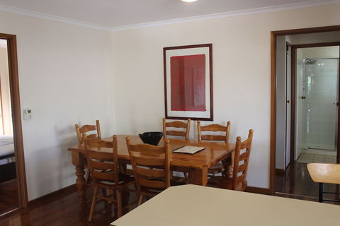 Australian Home Away At East Doncaster Andersons Creek 1 - Grafton Accommodation 3