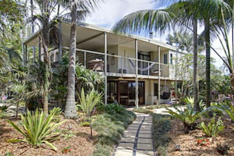A Perfect Stay - Jimmy's Beach House - Grafton Accommodation 0