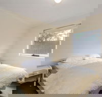 Two Bays Apartments - Grafton Accommodation
