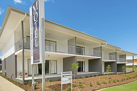 Cooroy Luxury Motel Apartments Noosa - Grafton Accommodation 1