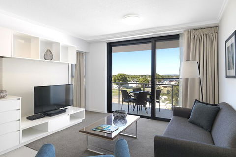 Oaks Mackay Carlyle Suites - Grafton Accommodation 6