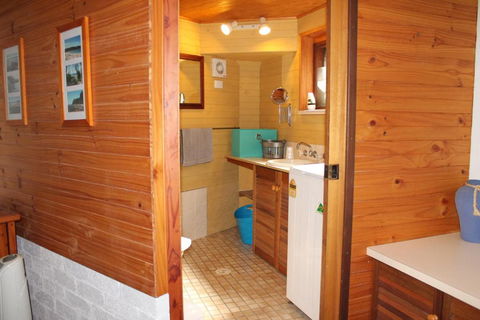 Sea Nest - Grafton Accommodation 3