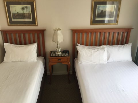 Aberdeen Motor Inn - Grafton Accommodation 4