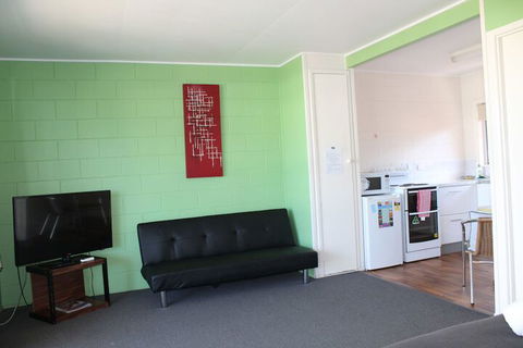 Colonial Court Beachfront Motel And Holiday Stay - Grafton Accommodation 3