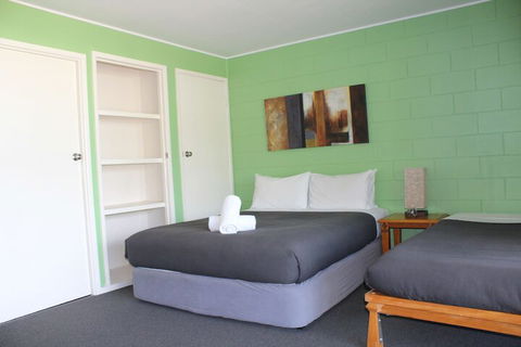 Colonial Court Beachfront Motel And Holiday Stay - Grafton Accommodation 4
