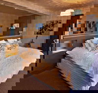 Lorne Hotel - Grafton Accommodation