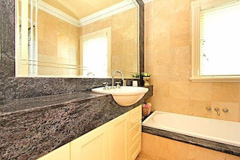 ABC Accommodation - Rosebud - Grafton Accommodation 3