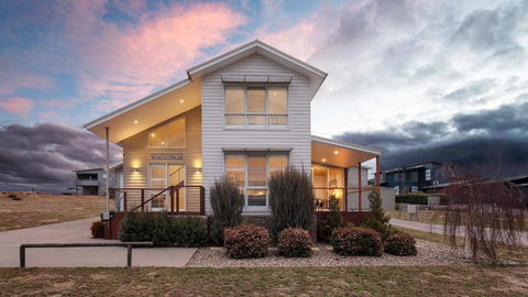 Alpine Snow Angels Retreat Luxurious Snowy Mountains Living - Grafton Accommodation 2