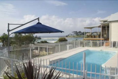 Anglesea Lodge - Grafton Accommodation 3