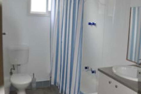 Anglesea Lodge - Grafton Accommodation 7