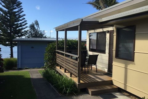 Anglesea Lodge - Grafton Accommodation 1