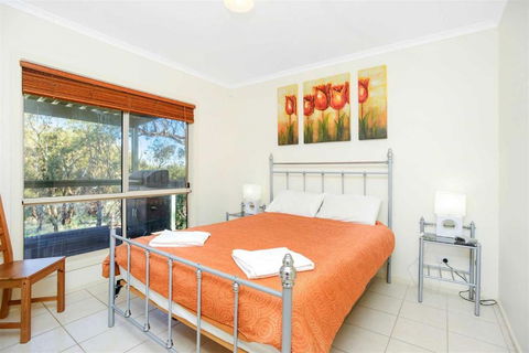 Cabernet Cottage - Grafton Accommodation 4