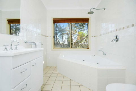 Cabernet Cottage - Grafton Accommodation 3