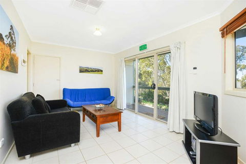 Cabernet Cottage - Grafton Accommodation 2
