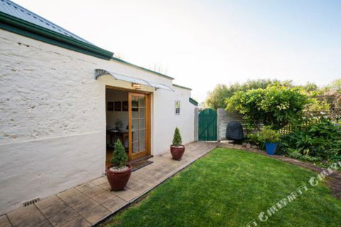Georgies Cottage - Grafton Accommodation 5