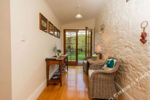 Georgies Cottage - Grafton Accommodation 7