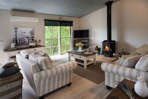 French Cottage - Grafton Accommodation 1