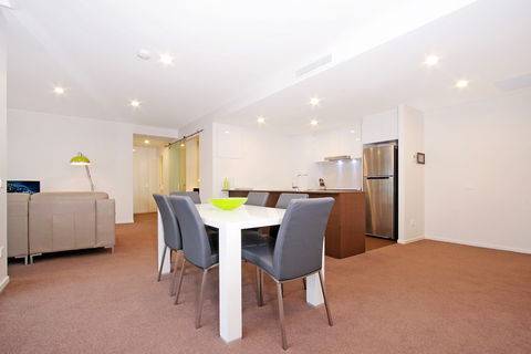 Accommodate Canberra - IQ - Braddon - Grafton Accommodation 6