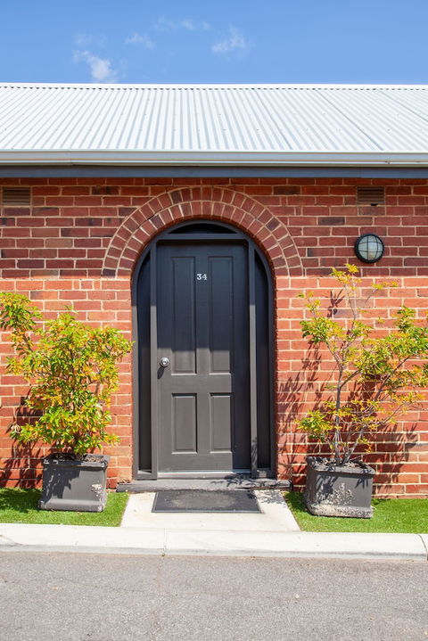 Dukes Inn Northam - Grafton Accommodation 1