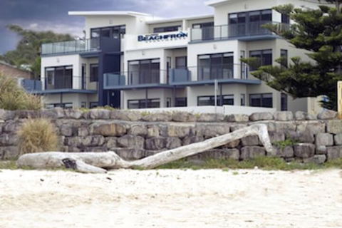 Mollymook Beachfront Executive Apartment - Grafton Accommodation 7