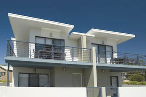Mollymook Beachfront Executive Apartment - Grafton Accommodation 3