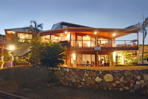 Airlie Waterfront Bed & Breakfast - Grafton Accommodation 0