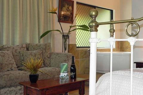 Airlie Waterfront Bed & Breakfast - Grafton Accommodation 6