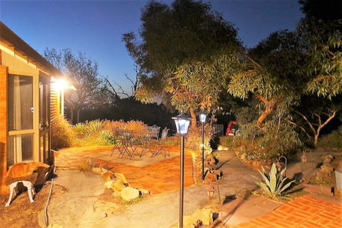 Eleebana Guest House - Grafton Accommodation 1