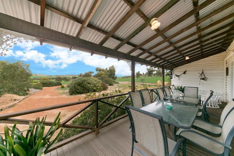 Hillside Country Retreat - Grafton Accommodation 6