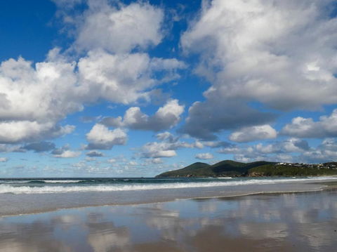 CHILL OUT BEACH HOUSE At FORSTER - Grafton Accommodation 2