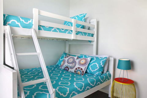 Seaview Sunset Holiday Apartments - Grafton Accommodation 1