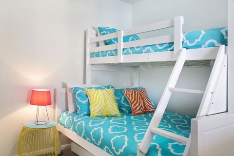 Seaview Sunset Holiday Apartments - Grafton Accommodation 4