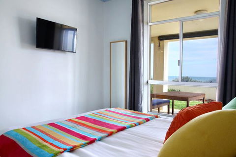 Seaview Sunset Holiday Apartments - Grafton Accommodation 7