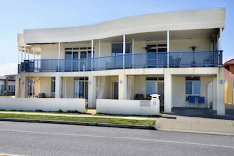 Seaview Sunset Holiday Apartments - Grafton Accommodation 0
