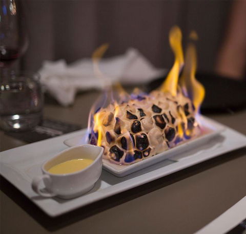 Cafe Amphora - Grafton Accommodation 16