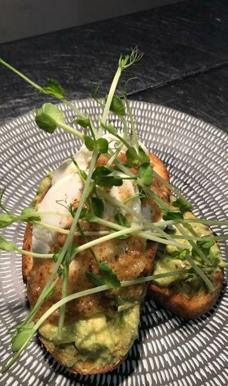 Explorers Restaurant - Grafton Accommodation 12