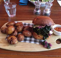 Huski Cafe - Grafton Accommodation