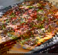 Pizzas with Attitude Leopold - Grafton Accommodation