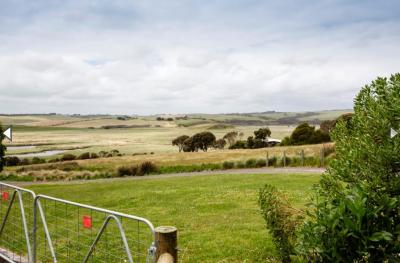 The 12 Apostles Inn / Princetown Tavern - Grafton Accommodation 1