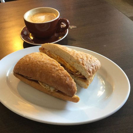 HCafe Quakers Court - Grafton Accommodation 0