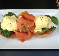 Maldini's Cafe - Grafton Accommodation