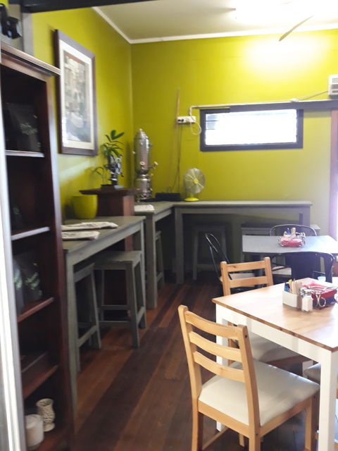 The Coffee Laboratory - Grafton Accommodation 4