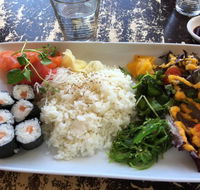 Tokyo Table - Grafton Accommodation