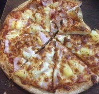 Crust Gourmet Pizza Bar Woolongong - Grafton Accommodation