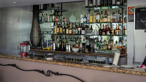 The Rocks Restaurant & Bar - Grafton Accommodation 0