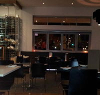 Siren Bar and Restaurant - Grafton Accommodation