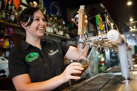 Jack Duggans Irish Pub - Grafton Accommodation 0