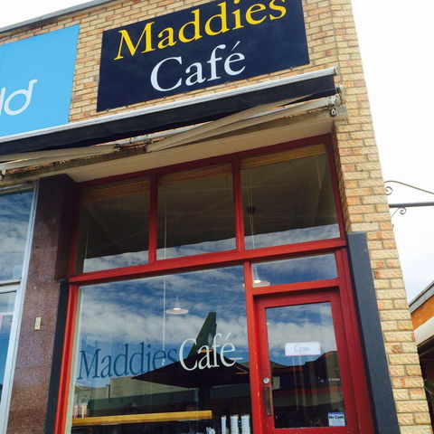 Maddies Cafe - Grafton Accommodation 0